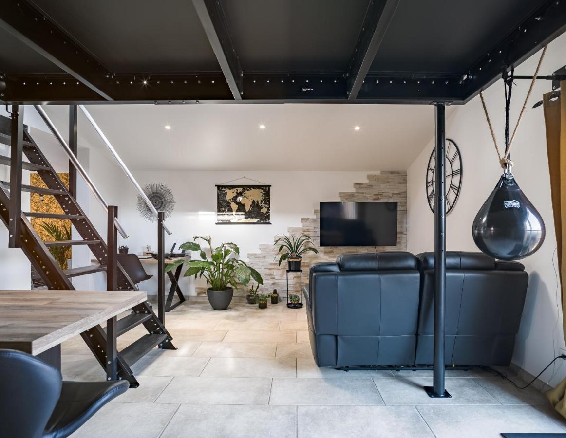 Loft Avec Jardin Et Parking Prive Apartment Troyes Luaran gambar