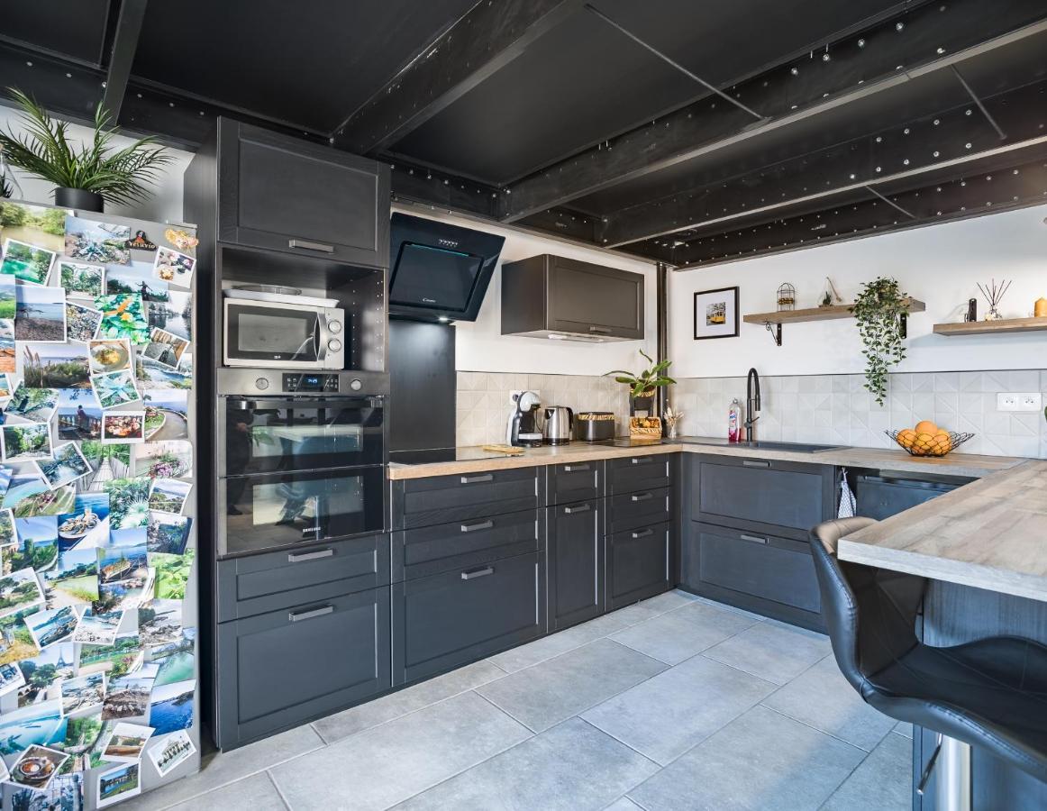 Loft Avec Jardin Et Parking Prive Apartment Troyes Luaran gambar